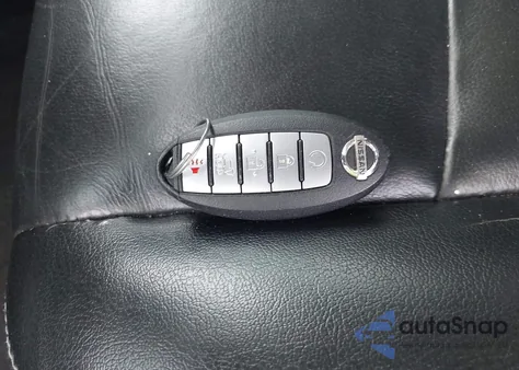 2017 Nissan Pathfinder Sl z USA, uszkodzony, nr VIN 5N1DR2MN3HC900101